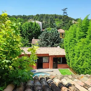 https://maison-du-lavoir-aix-en-provence.fr-provencehotel.com